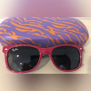 EUC girls’ Ray-Ban sunglasses with case.